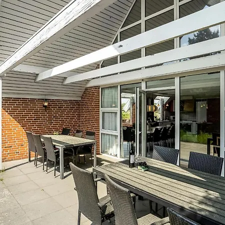 6 Bedroom Stunning In Romo