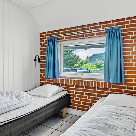 Holiday home 6 Bedroom Stunning In Romo Toftum (Syddanmark)